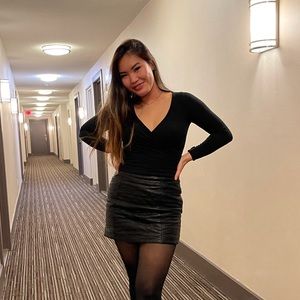 Meet your Posher, Mia